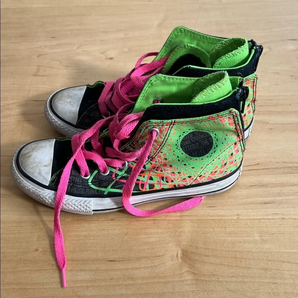 Kids High-Top Sneakers with Pink and Green Accents